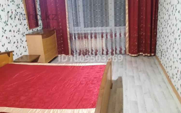 3-бөлмелі пәтер · 70 м² · 4/4 қабат, 1микрорайон 37 — Магазин эдельвейс, бағасы: 220 000 ₸ в Конаеве — фото 2