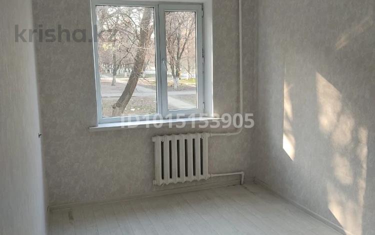 2-комнатная квартира · 42 м² · 1/5 этаж, мкр Акбулым 4 за 85 000 ₸ в Таразе — фото 2