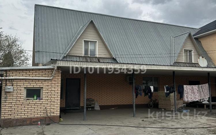 Отдельный дом · 10 комнат · 420 м² · 8 сот., мкр Шанырак-1 22 — Улица Маркаколь 22 за 1.8 млн ₸ в Алматы, Алатауский р-н — фото 2