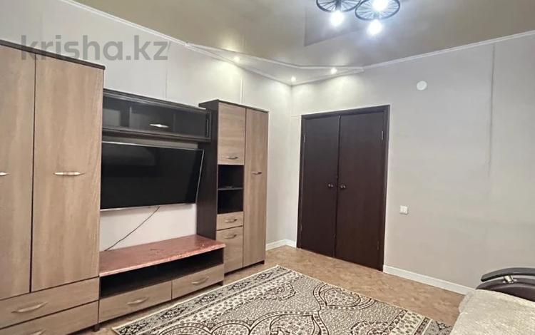 1-комнатная квартира · 46 м² · 1/9 этаж, Кунаева за 16.5 млн ₸ в Уральске — фото 2