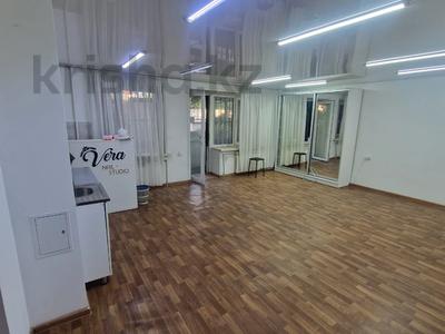 Салоны красоты · 51.7 м² за ~ 30 млн ₸ в Семее