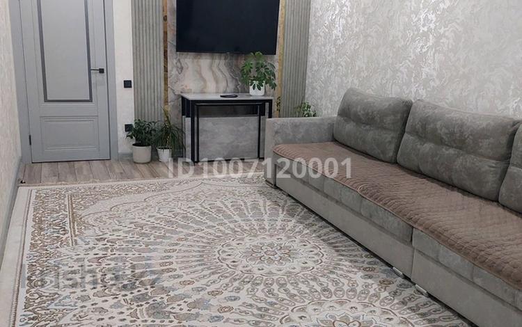 3-бөлмелі пәтер · 92 м² · 3/5 қабат, мкр Строитель 30/2, бағасы: 47 млн ₸ в Уральске — фото 2