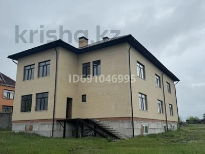 Отдельный дом • 10 комнат • 685.1 м² • 20 сот., Заречный 2 линия 13А за 115 млн 〒 в Щучинске