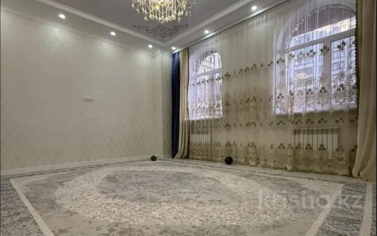 5-бөлмелі пәтер · 155 м² · 1/11 қабат, 16-й мкр 44, бағасы: 48.5 млн ₸ в Актау — фото 2