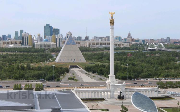3-бөлмелі пәтер · 80 м² · 22/24 қабат, Калибек Куанышбаев, бағасы: 48 млн ₸ в Астане, Сарайшык р-н — фото 2