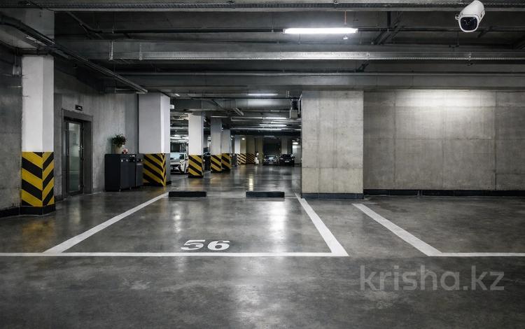 Паркинг · 13 м² · Аль-Фараби 77/3 за 100 000 ₸ в Алматы, Бостандыкский р-н — фото 2