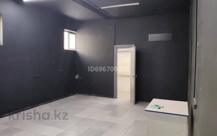 Свободное назначение, магазины и бутики, склады · 30 м² за 6 млн ₸ в Актау, 19-й мкр — фото 15