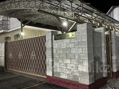 Отдельный дом · 6 комнат · 136 м² · 15 сот., Турар Рыскулова 3А — Центр за 25 млн ₸ в 