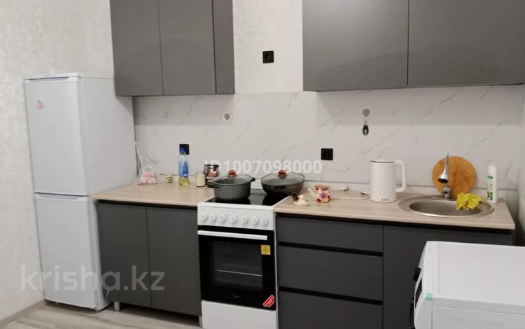 1-комнатная квартира · 43 м² · 15/16 этаж, Абикена Бектурова 11 — Анвар, Магнум, поликлиника, школа все в доступности за 200 000 ₸ в Астане, Нура р-н — фото 2