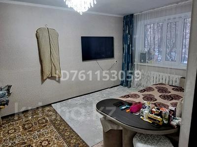 1-бөлмелі пәтер · 32 м² · 1/5 қабат, Абая 64 — Остановки Радуга, Гастроном №55, бағасы: 6.3 млн ₸ в Темиртау