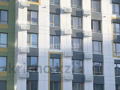 1-комнатная квартира, 38 м², 9/9 этаж, Жумекен Нажимеденова 39 за 16 млн 〒 в Астане, Алматы р-н