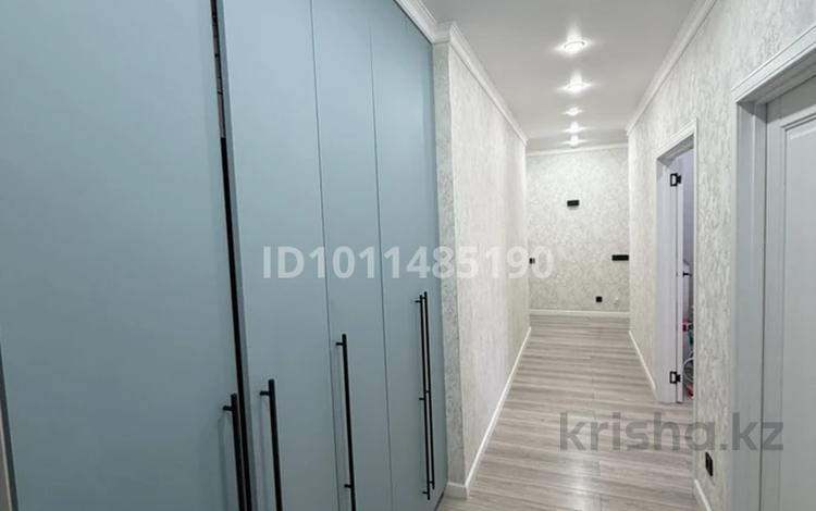 3-бөлмелі пәтер · 90 м² · 4/9 қабат, Нажмиденова 27, бағасы: 55 млн ₸ в Астане, Сарайшык р-н — фото 2