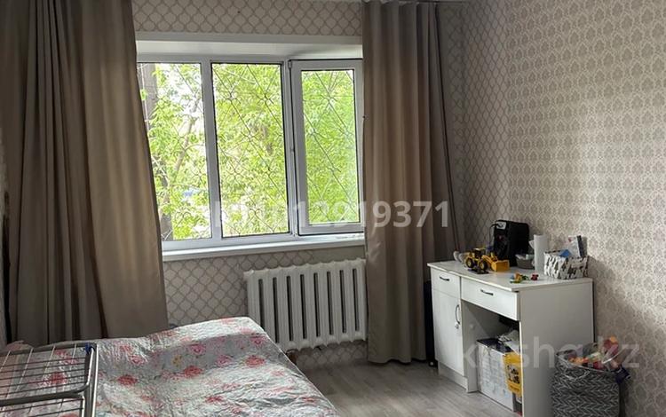 1-бөлмелі пәтер · 30.1 м² · 1/5 қабат, мкр Юго-Восток, 27й микрорайон, бағасы: 12 млн ₸ в Караганде, Казыбек би р-н — фото 2