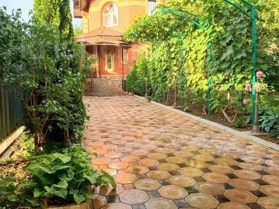 Отдельный дом · 5 комнат · 248 м² · 5.7 сот., мкр Калкаман-2, Кыран 41 — Жандосова за 155 млн 〒 в Алматы, Наурызбайский р-н