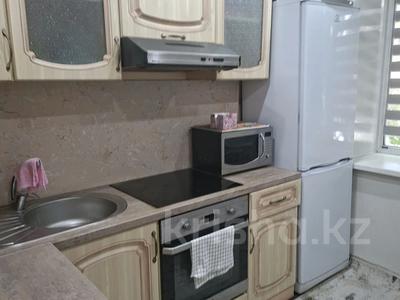 1-бөлмелі пәтер · 35 м² · 2/5 қабат, Панфилова, бағасы: 10 000 ₸ в Семее