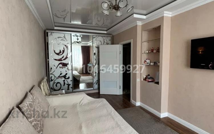 1-комнатная квартира · 38 м² · 3/9 этаж, Кабанбай батыра 46А за 250 000 ₸ в Астане, Есильский р-н — фото 6