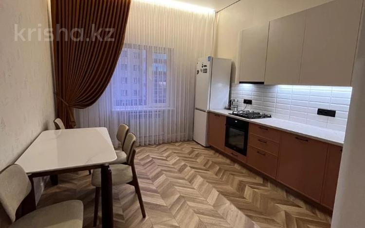2-бөлмелі пәтер · 62 м² · 8/15 қабат, 16-й мкр , ​16-й микрорайон 64, бағасы: 26 млн ₸ в Актау — фото 3