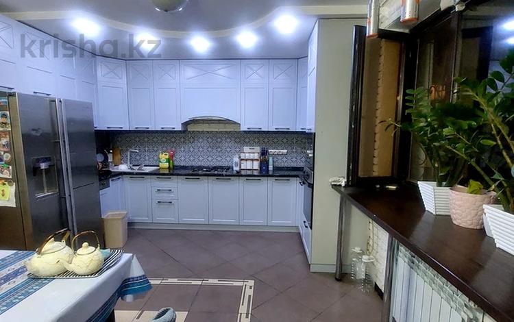 3-комнатная квартира · 118 м² · 4/5 этаж, Думан-2 6 за 71 млн ₸ в Алматы, Медеуский р-н — фото 9