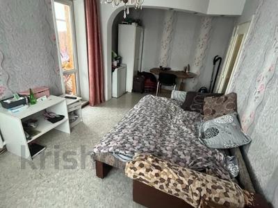 2-комнатная квартира, 50 м², 5/9 этаж, Жамбыла Жабаева за 18.5 млн 〒 в Петропавловске