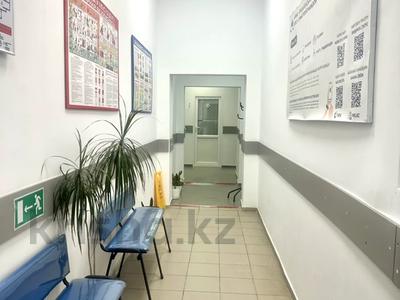 Свободное назначение, офисы, магазины и бутики, склады, общепит, салоны красоты, бани, гостиницы и зоны отдыха, медцентры и аптеки, образование, развлечения · 27.7 м² за 20 млн ₸ в Алматы, Бостандыкский р-н