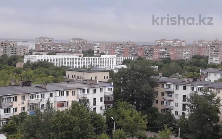 4-комнатная квартира, 108 м², 9/10 этаж, проспект республики за 24 млн 〒 в Темиртау — фото 2