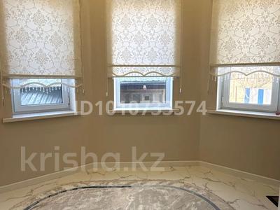 Жеке үй · 9 бөлме · 320 м² · 6 жүзд., 2пер. Т. Жанкоразов 1 — Фазлаева, бағасы: 120 млн ₸ в Таразе