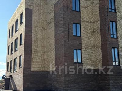 3-бөлмелі пәтер · 81 м² · 2/3 қабат, Кизатова, бағасы: ~ 32.4 млн ₸ в Петропавловске