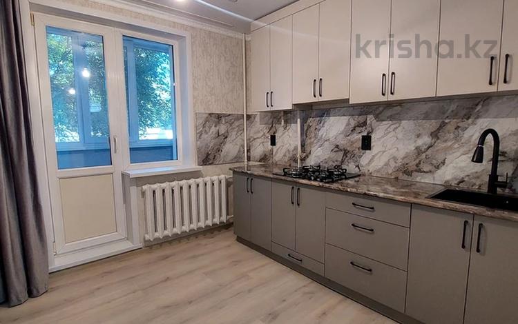 2-комнатная квартира · 55 м² · 1/5 этаж, абая за 24 млн ₸ в Петропавловске — фото 2
