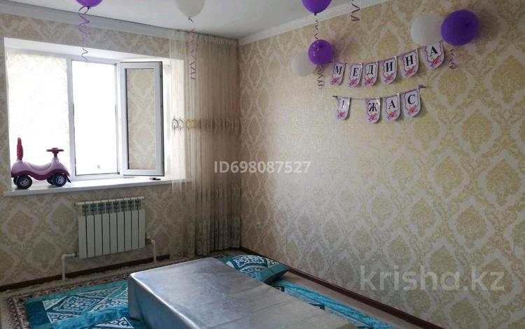 2-комнатная квартира · 45 м² · 3/3 этаж, мкр 5, 1 ш/а 56 — 78 мектеп, садик, супермаркет касында за 15.5 млн ₸ в Актобе — фото 2
