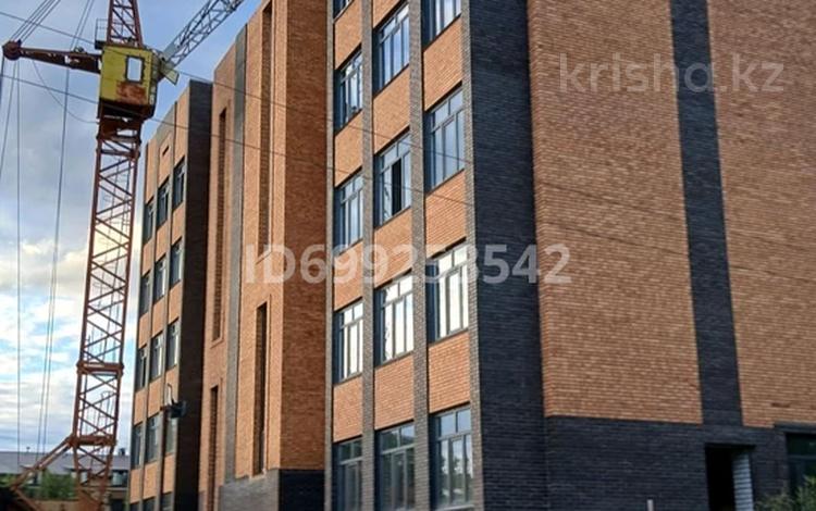 2-бөлмелі пәтер · 58 м² · 3/5 қабат, Шугаева 114, бағасы: 29 млн ₸ в Семее — фото 3