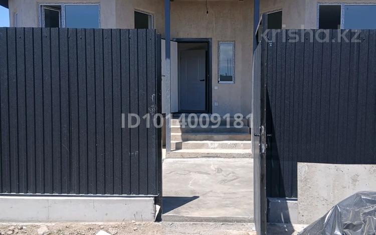Отдельный дом · 4 комнаты · 127 м² · 4 сот., Астана за 25 млн ₸ в Береке — фото 2