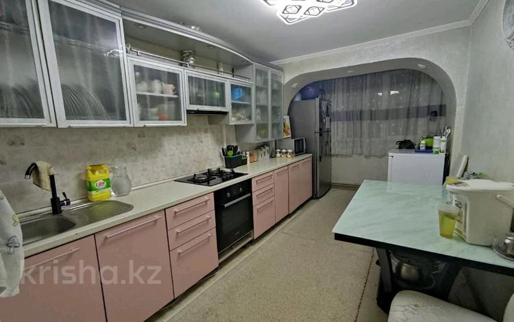 4-комнатная квартира, 78 м², 2/5 этаж, Назарбаева 103 за 32.5 млн 〒 в Талдыкоргане — фото 3