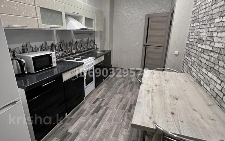 1-комнатная квартира · 43 м² · 11/19 этаж, мкр Кадыра Мырза-Али, Сырым Датова 32/2 за 21 млн ₸ в Уральске — фото 2