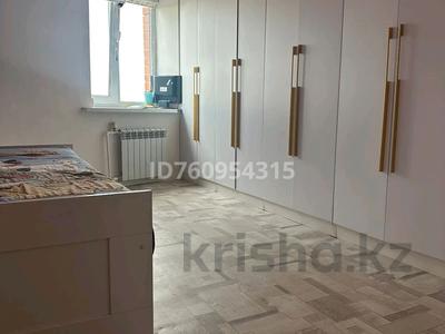 Продажа квартир в Западно-Казахстанской обл.: 4-комнатная квартира · 105 м² · 4/9 этаж, 10 24 за 42 млн 〒 4-комнатная квартира · 105 м² · 4/9 этаж, 10 24 за 42 млн 〒 в Аксае