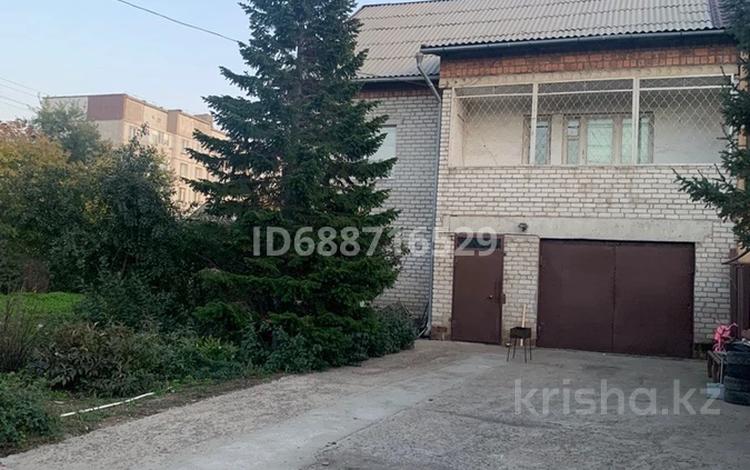 Жеке үй • 5 бөлмелер • 228.6 м² • 12 сот., Бухар-Жырау 258, бағасы: 50 млн 〒 в Экибастузе — фото 2