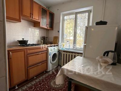 3-комнатная квартира · 64 м² · 1/5 этаж, мкр №8 82 — ТЮЗ им. Сац за 40 млн ₸ в Алматы, Ауэзовский р-н