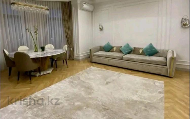 3-комнатная квартира · 100 м² · 8 этаж, Аль-Фараби 41 за 800 000 ₸ в Алматы, Бостандыкский р-н — фото 2