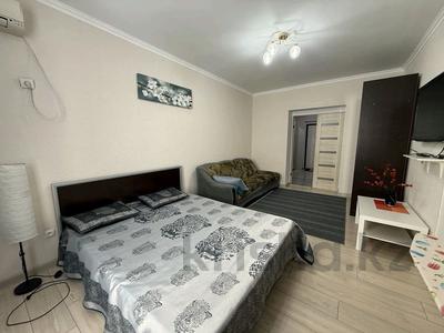 1-комнатная квартира · 35 м² · 3/10 этаж, мкр 11 77 — Керуен, Маншук Мамедова за 120 000 〒 в Актобе