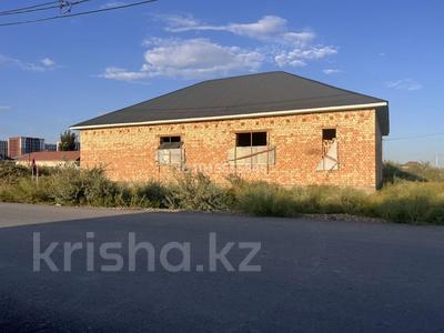 Отдельный дом · 5 комнат · 200 м² · 8 сот., Игілік 65 — Президент паркіне қарсы бетте сносқа кетпейді за 20 млн ₸ в 