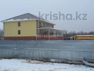 помещений и территории для расположения мини авторынка за 2.5 млн 〒 в Астане, Есильский р-н