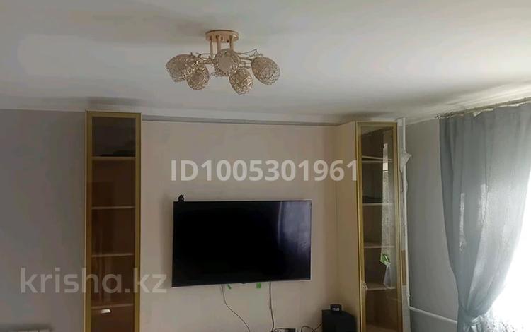 1-комнатная квартира · 35 м² · 3/5 этаж, мкр Центральный, Махамбета 112 — Возле АтырауЖарыка за 13.2 млн ₸ — фото 15