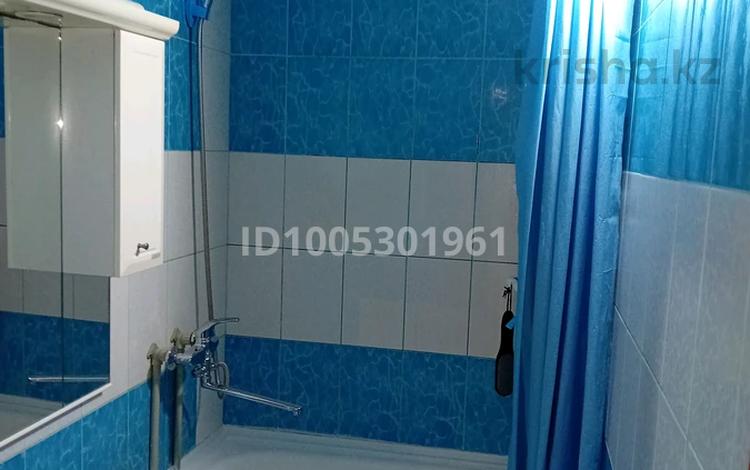 1-комнатная квартира · 40 м² · 3/5 этаж, мкр Центральный, Махамбета 112 — Возле АтырауЖарыка за 13 млн ₸ — фото 6