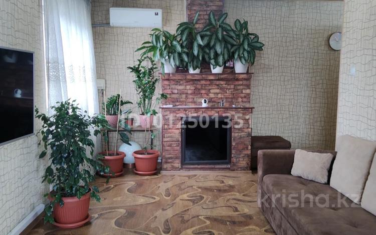 2-бөлмелі пәтер · 50.6 м² · 4/4 қабат, 12-й микрорайон, 12-й микрорайон 239, бағасы: 25 млн ₸ в Шымкенте, Енбекшинский р-н — фото 2