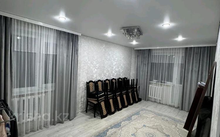 2-комнатная квартира · 52 м² · 5/9 этаж, Строителей 31 за 16.9 млн ₸ в Караганде, Казыбек би р-н — фото 2