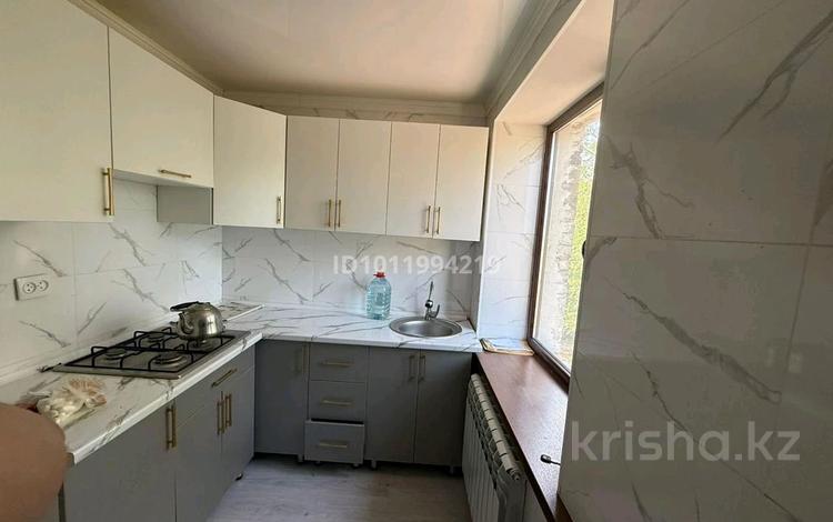 3-бөлмелі пәтер · 70 м² · 3/3 қабат, Шакирова — С.Толе би, бағасы: 300 000 ₸ в Шу — фото 2