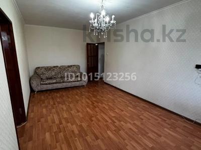 3-комнатная квартира · 56 м² · 4/5 этаж, 18-й микрорайон 10 за 25 млн ₸ в Шымкенте, Аль-Фарабийский р-н