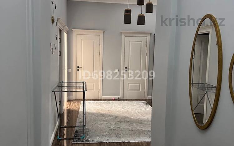 3-бөлмелі пәтер · 107 м² · 11/16 қабат, 16-й мкр , ​16-й микрорайон 64, бағасы: 43 млн ₸ в Актау — фото 2