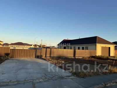 Жеке үй · 4 бөлме · 127.2 м² · 15 жүзд., Көкарна ш/а., Тортколь 19, бағасы: 28 млн ₸ в Атырау, мкр Кокарна