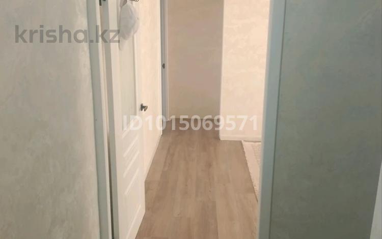 3-комнатная квартира · 60 м² · 3/4 этаж, 8-й микрорайон, Бауыржан Момышұлы 23б — Абай парк, Аль-Фарабийский РОВД за 200 000 ₸ в Шымкенте, Туран р-н — фото 2