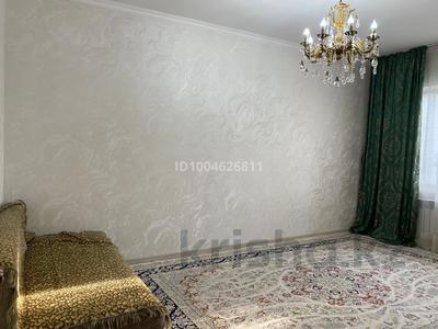 3-бөлмелі пәтер · 70 м² · 4/5 қабат, 18-й микрорайон, 18-й микрорайон 58 — Рыскулова-Еримбетова., бағасы: 27 млн ₸ в Шымкенте, Аль-Фарабийский р-н